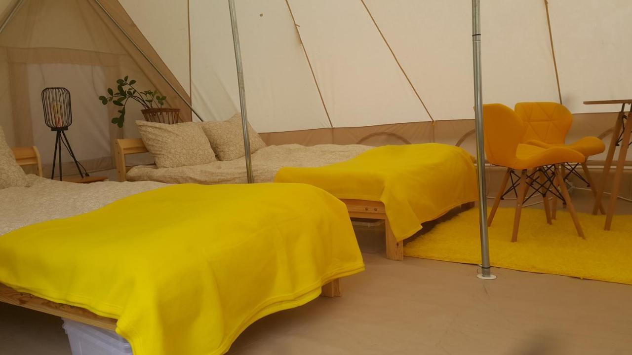 Hotel Glamping Z Alpakami à Jankowice  Extérieur photo
